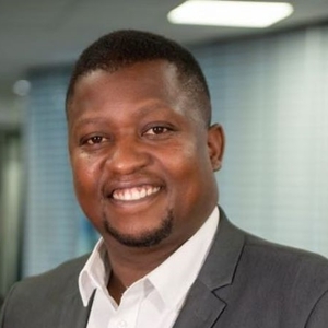 Andile Jonas | When to fire your financial adviser